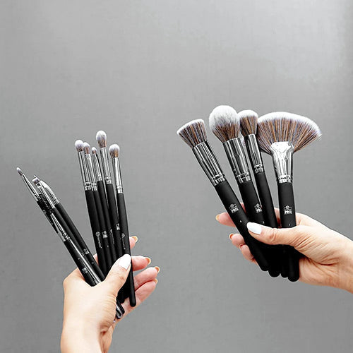 13 Pcs B.H Cosmetics Studio Pro Brush Set Beautiful Essential Makeup Brushes