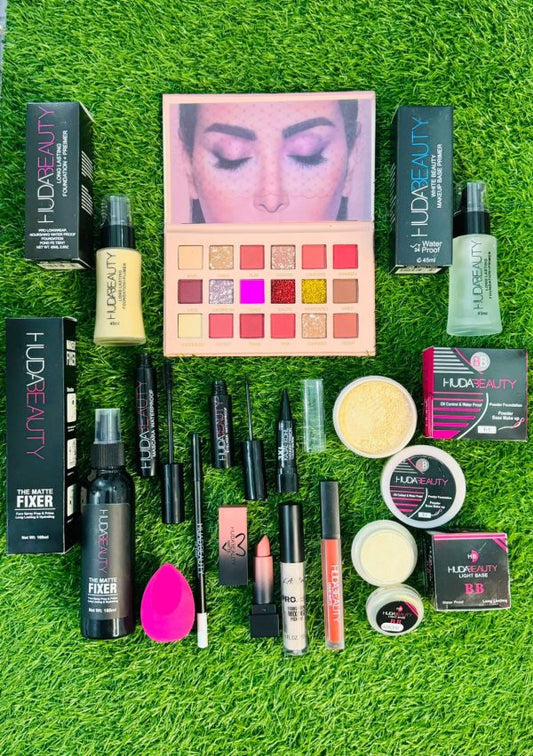 13 In 1 Huda Beauty Professional Makeup Deal
