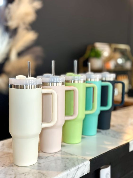 Insulated Tumbler With Handle Straw 40oz Stainless Steel Vacuum Cup Thermal Mug For Ice Coffee Travel Car Cup (random Color)