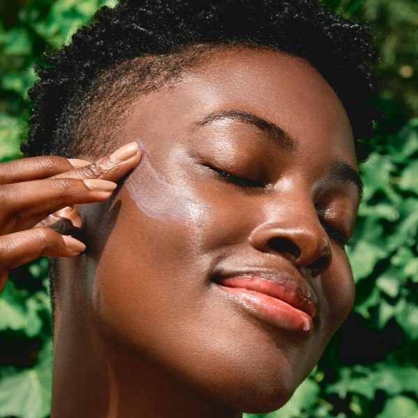 Clarins Uv Plus 50 Ml Multi-protection Tint Sunscreen Spf 50 / Pa+++ – Oil-free | Best Quality Sunscreen