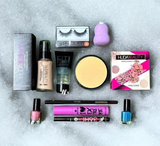 Beauty Pack / Eyelashes, Beauty , Blender, Foundation ,primer , Pan Cake , Nail Paint 2 , Eyeliner Mascara Lip Pencil